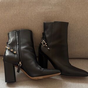 Valentino Garavani Black Leather Heeled Boots